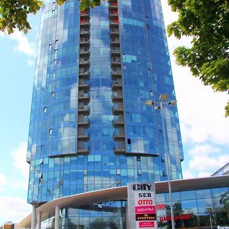 Helios Luxury Apartment In Vilnius Skyscraper Exterior foto